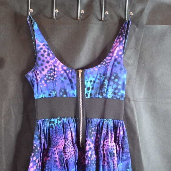 Colourful Summer Dress SZ M Necessary Objects - Picture 7 of 8